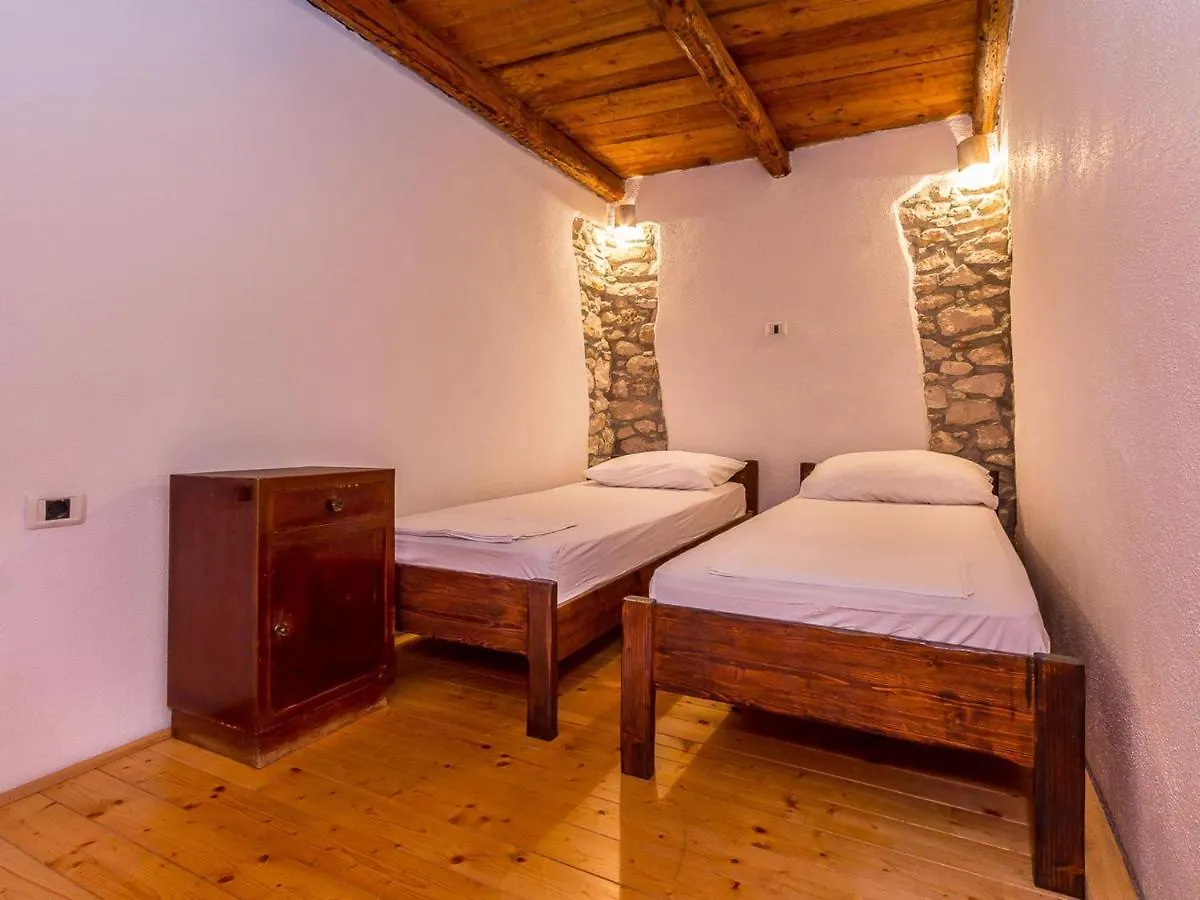 Rustic Holiday Home In Medulin With Private Pool